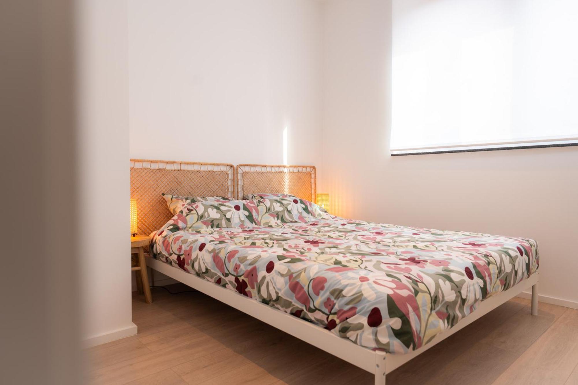 Appartement Cosy Pres De Tout ! Монс Екстериор снимка