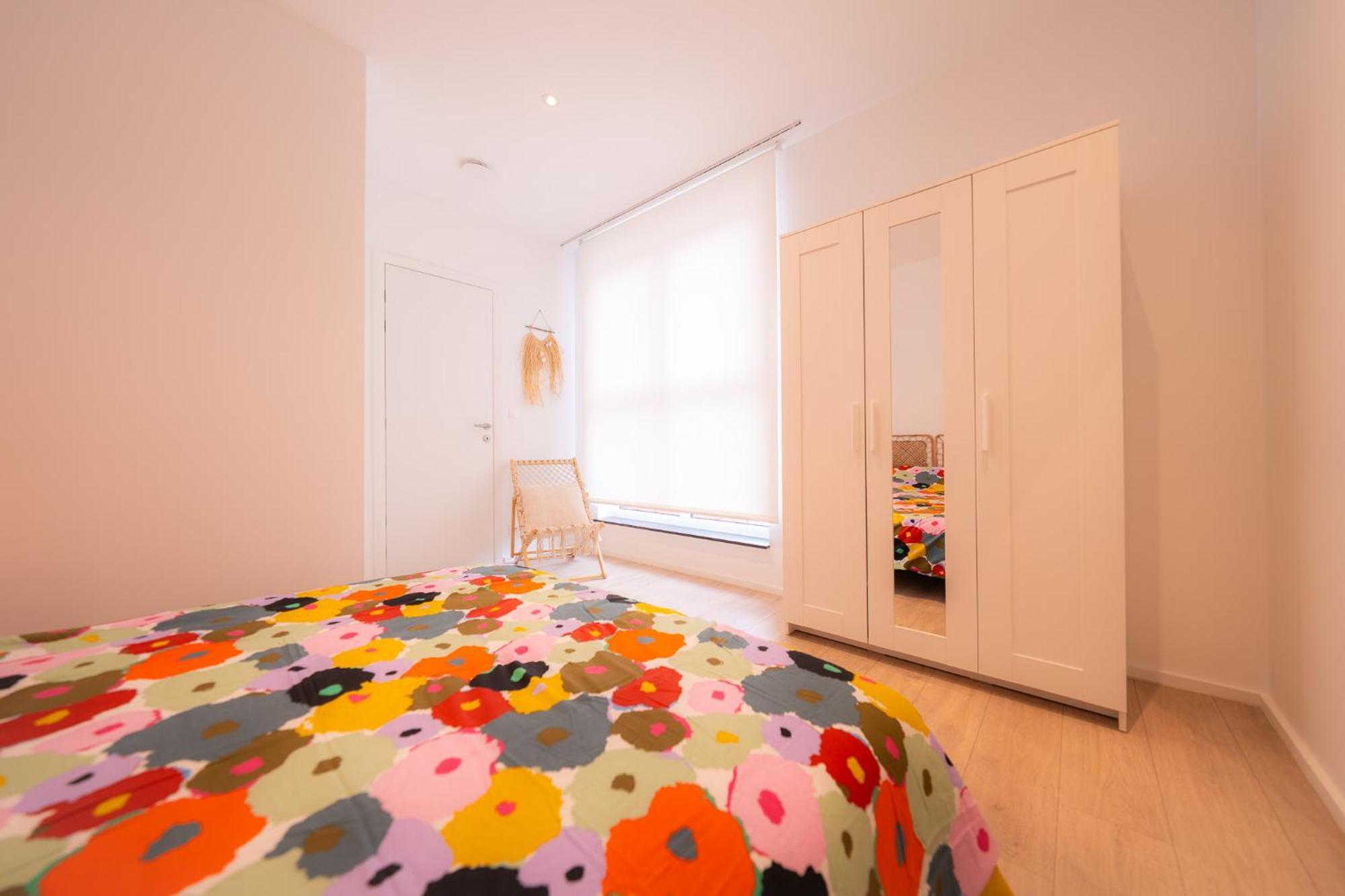 Appartement Cosy Pres De Tout ! Монс Екстериор снимка